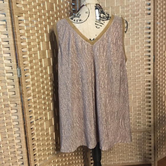 Lane Bryant Gold Crinkle Shell with NWT necklace - Picture 4 of 8